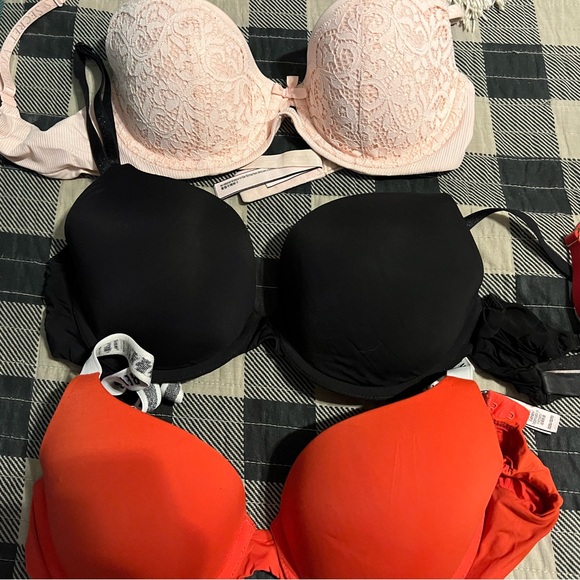 Victoria’s Secret Bras — As Bundle or Separate - Picture 3 of 8